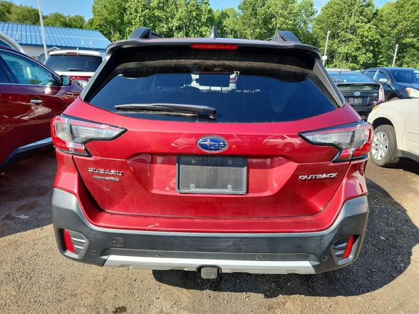 2022 SUBARU OUTBACK Limited