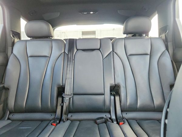 2021 AUDI Q7