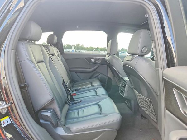 2021 AUDI Q7