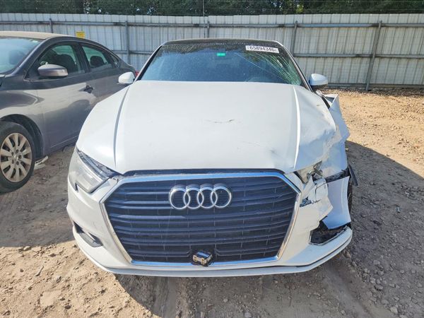 2019 AUDI A3 Premium, Titanium