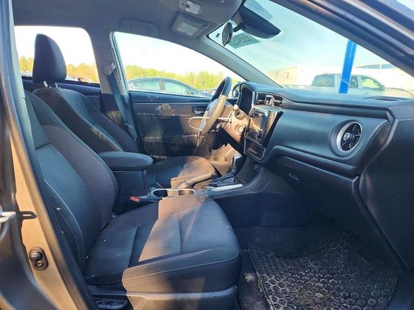 2017 TOYOTA COROLLA