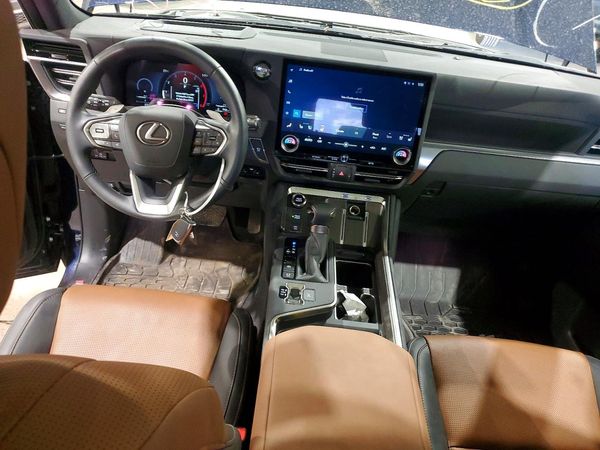 2026 LEXUS GX 550