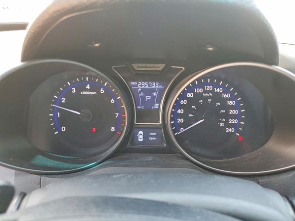 2013 HYUNDAI VELOSTER