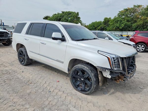2018 CADILLAC ESCALADE
