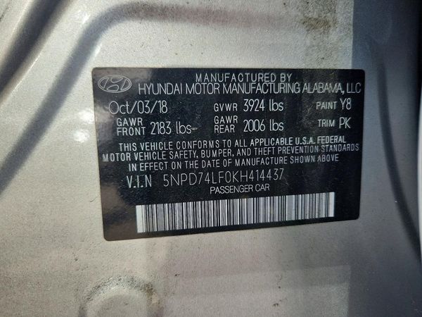 2019 HYUNDAI ELANTRA SE