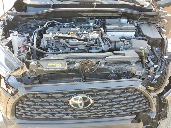 2024 TOYOTA COROLLA CROSS