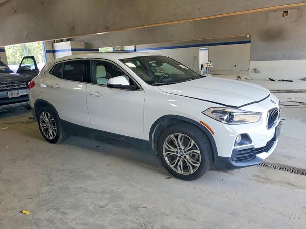 2020 BMW X2 xDrive28i — Passenger 3/4