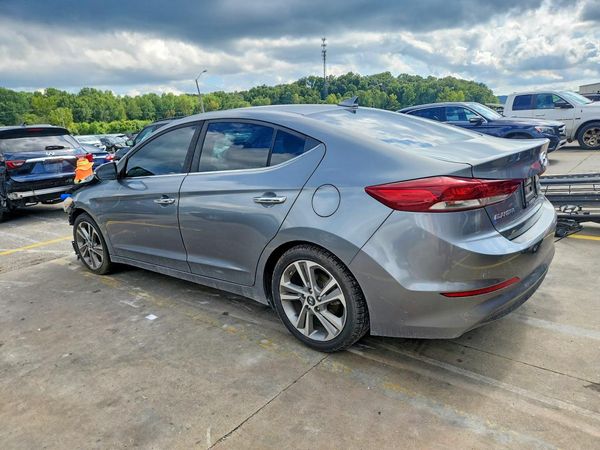 2017 HYUNDAI ELANTRA