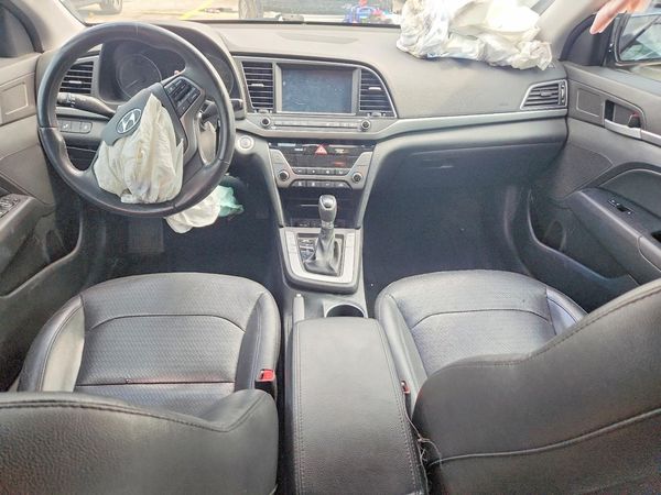 2017 HYUNDAI ELANTRA