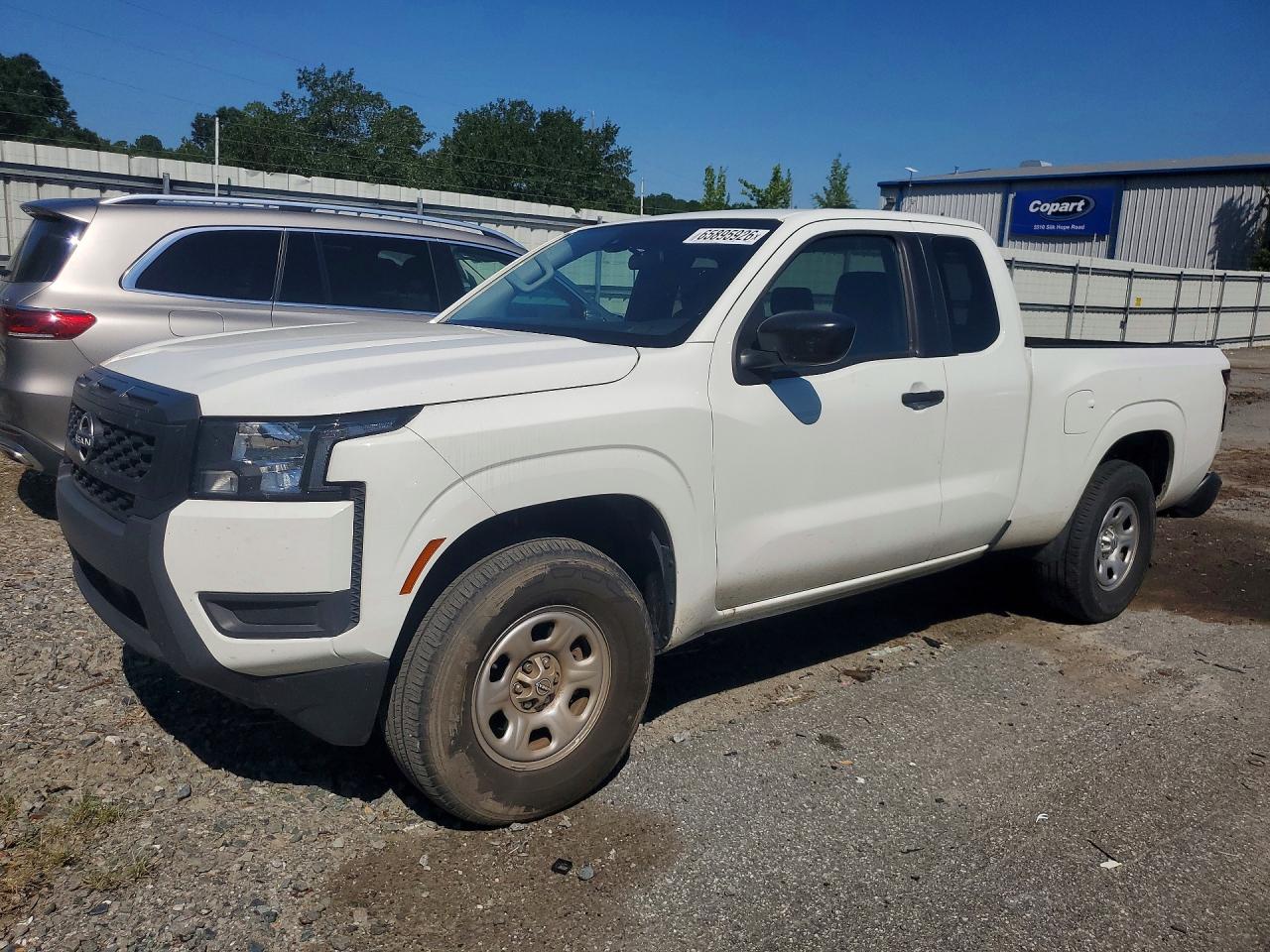2025 NISSAN FRONTIER