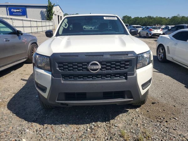 2025 NISSAN FRONTIER