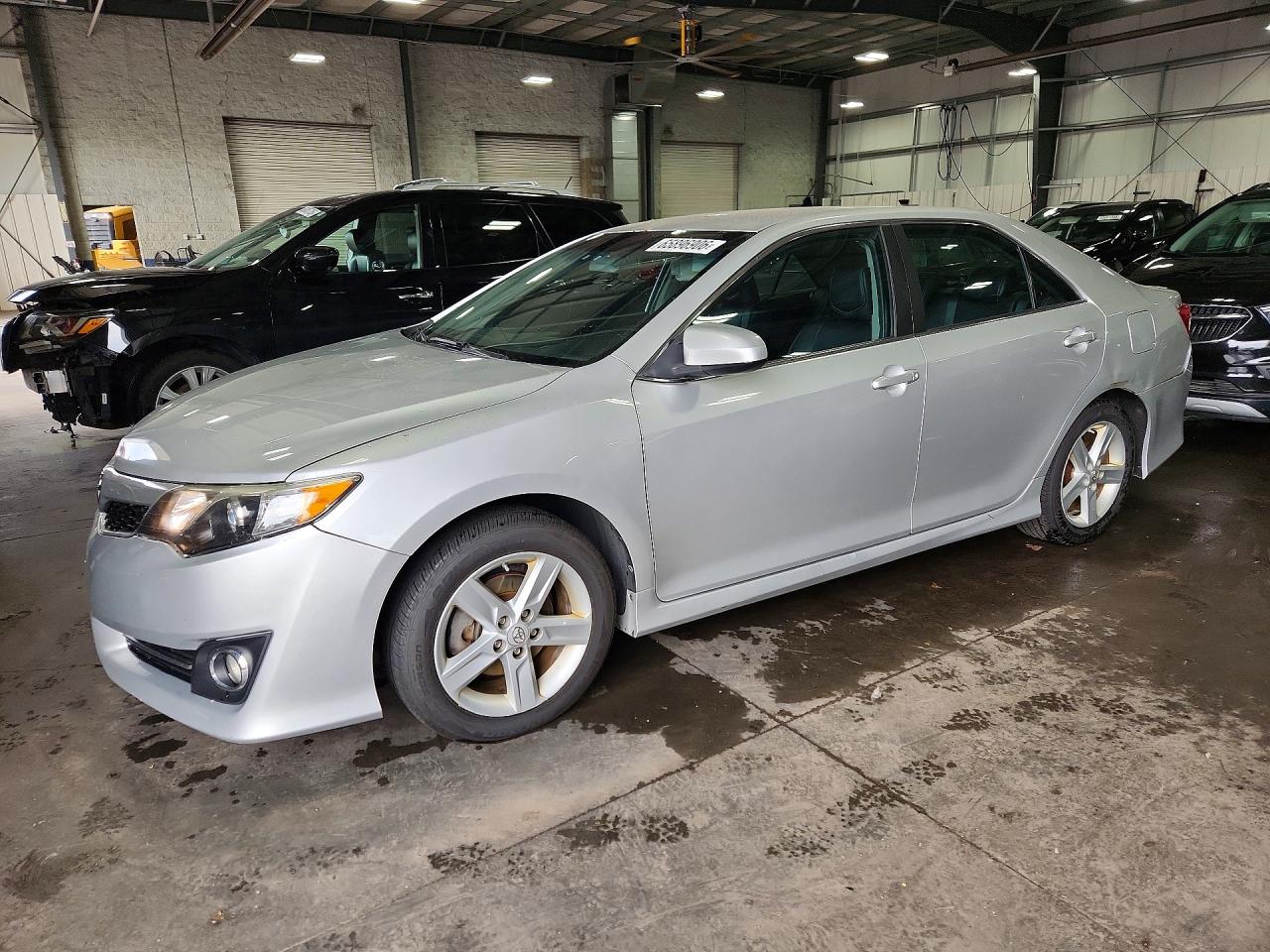 2013 TOYOTA CAMRY