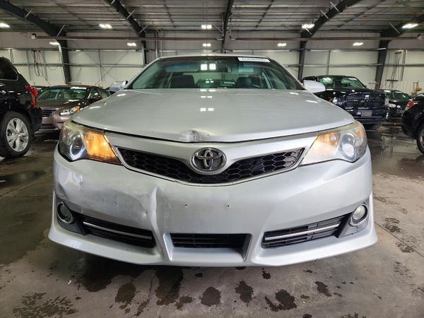 2013 TOYOTA CAMRY
