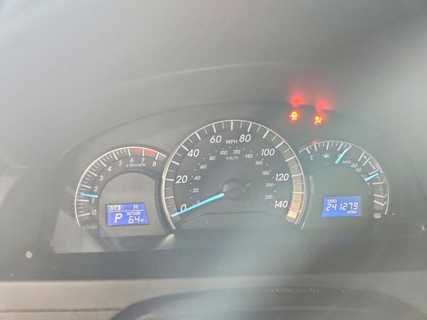 2013 TOYOTA CAMRY