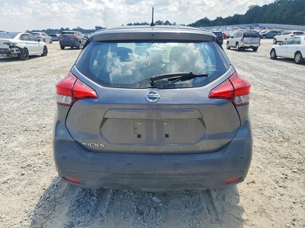 2020 NISSAN KICKS
