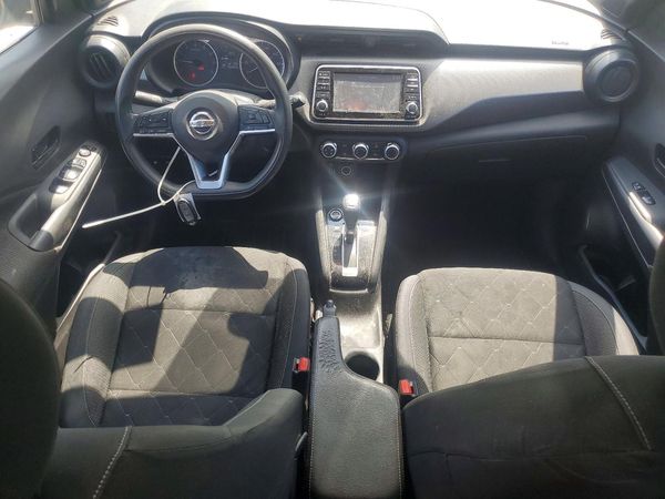 2020 NISSAN KICKS
