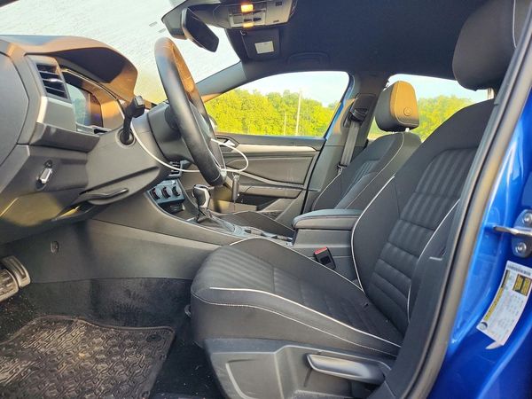 2023 VOLKSWAGEN JETTA Sport