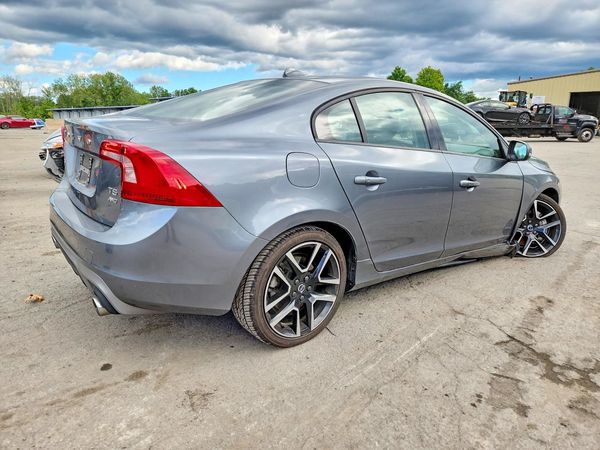 2017 VOLVO S60 Dynamic