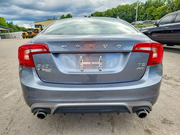 2017 VOLVO S60 Dynamic