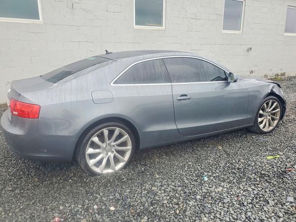 2013 AUDI A5 quattro Premium Plus