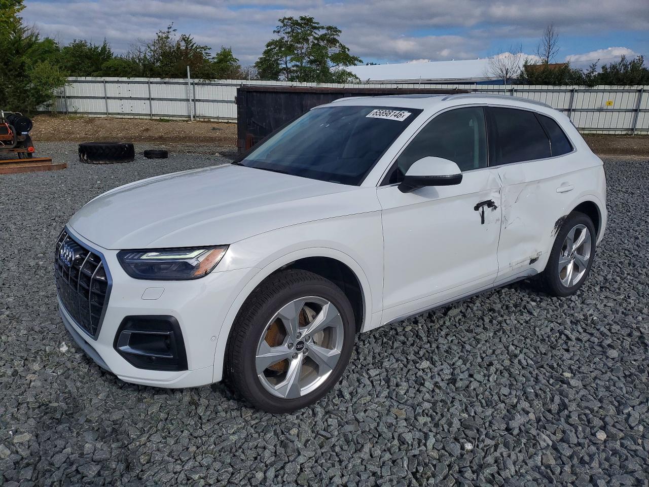 2021 AUDI Q5 quattro Prestige