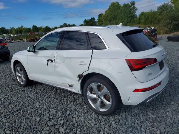 2021 AUDI Q5 quattro Prestige