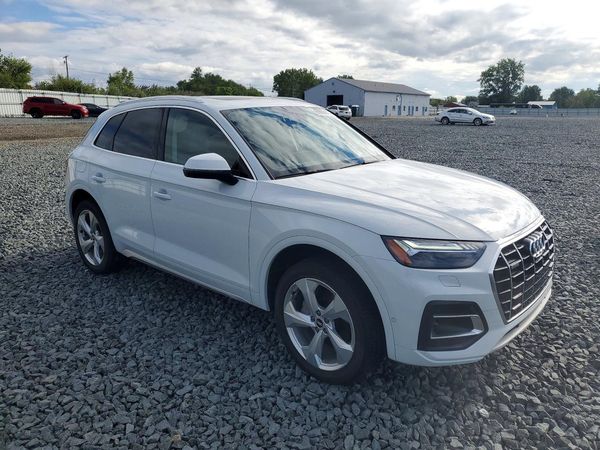 2021 AUDI Q5 quattro Prestige