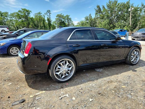 2015 CHRYSLER 300 Limited