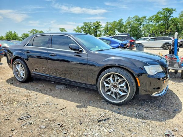 2015 CHRYSLER 300 Limited