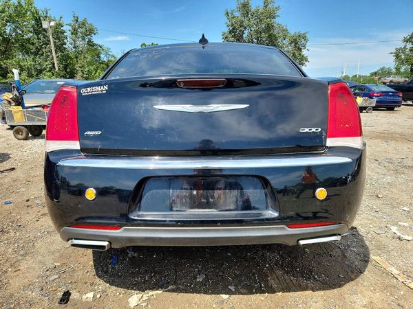 2015 CHRYSLER 300 Limited