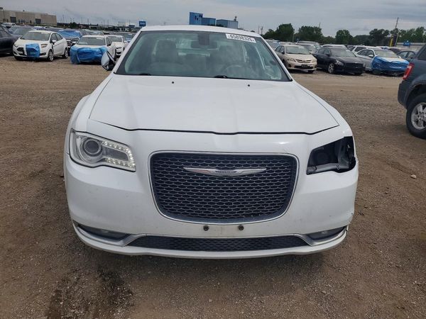 2016 CHRYSLER 300 300C