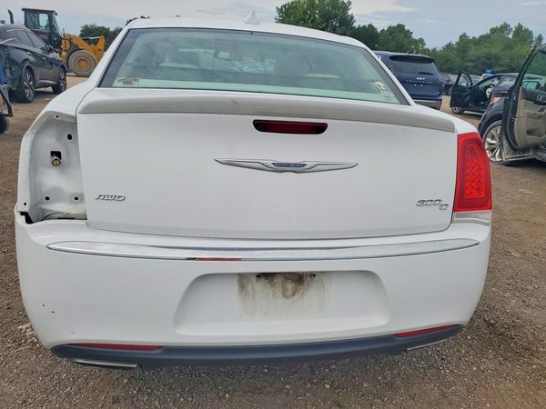 2016 CHRYSLER 300 300C
