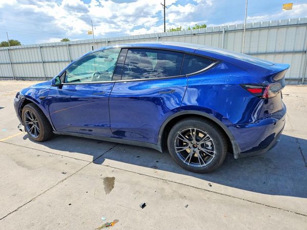 2024 TESLA MODEL Y