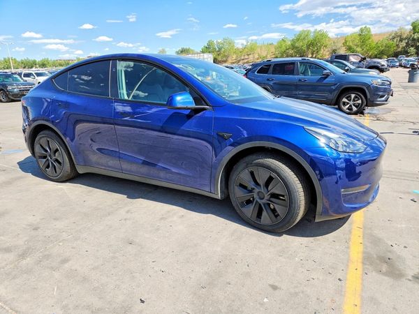 2024 TESLA MODEL Y