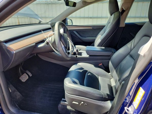 2024 TESLA MODEL Y