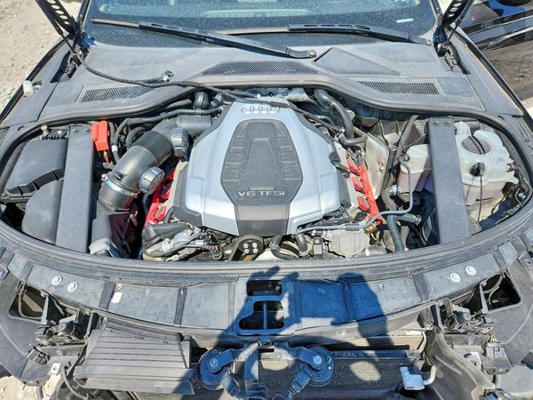 2015 AUDI A8 L