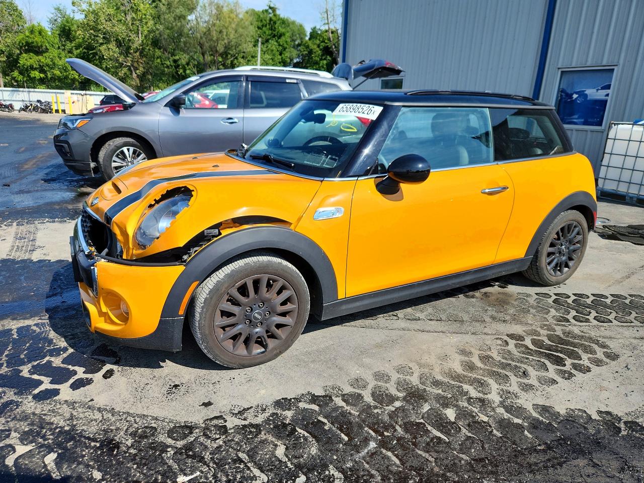 2018 MINI COOPER