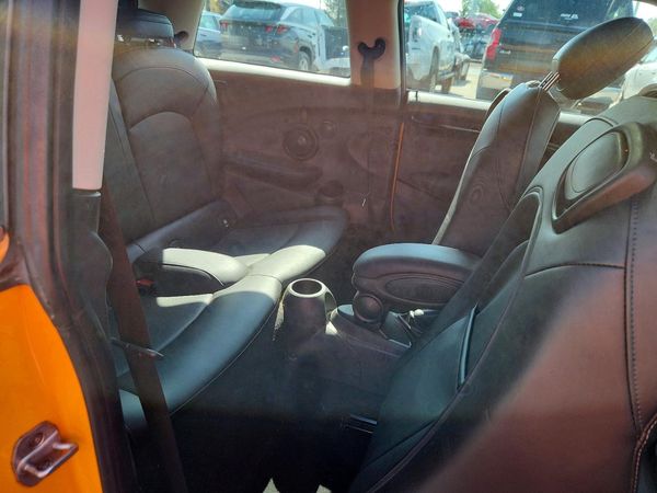 2018 MINI COOPER