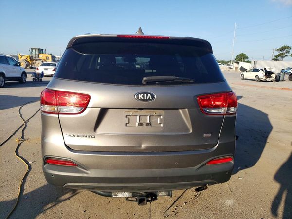 2016 KIA SORENTO L / LX