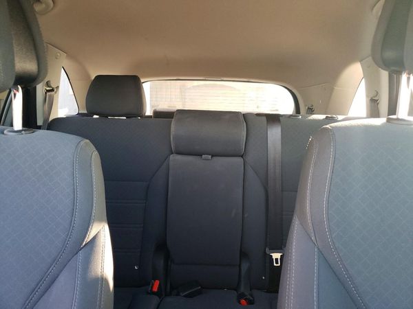 2016 KIA SORENTO L / LX