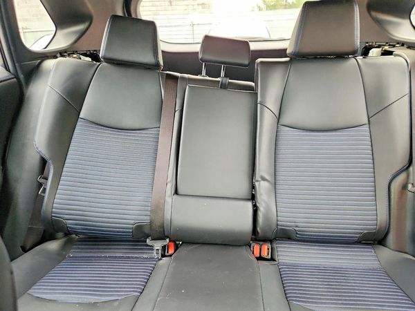 2025 TOYOTA RAV4 XSE