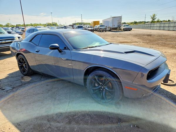 2018 DODGE CHALLENGER SXT