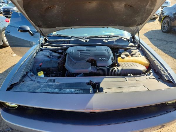 2018 DODGE CHALLENGER SXT