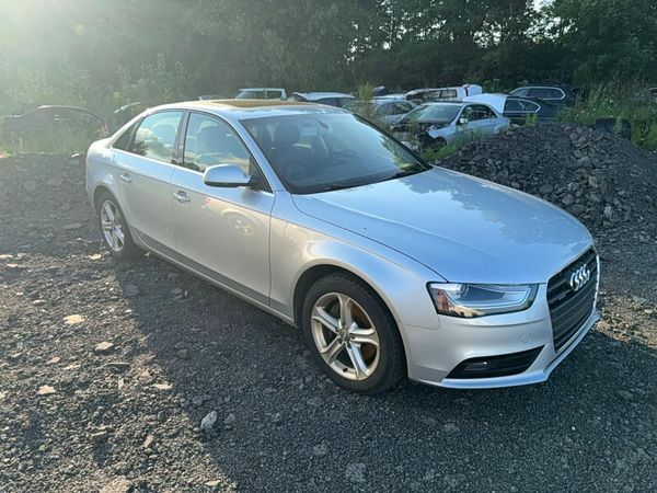 2013 AUDI A4 quattro Premium