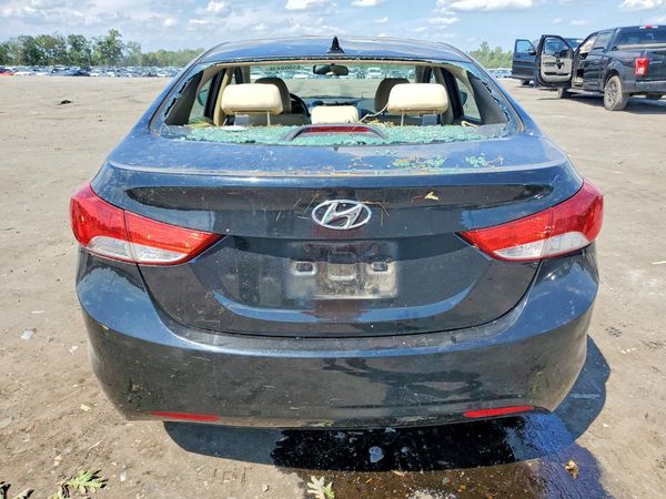 2013 HYUNDAI ELANTRA