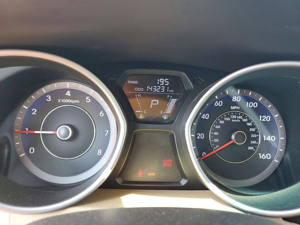 2013 HYUNDAI ELANTRA