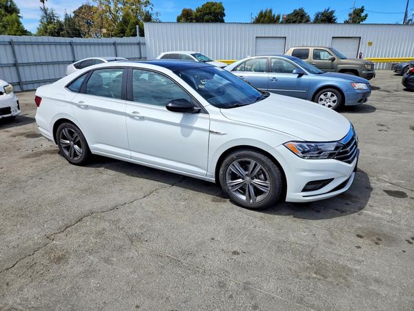 2021 VOLKSWAGEN JETTA S / SE / R-Line