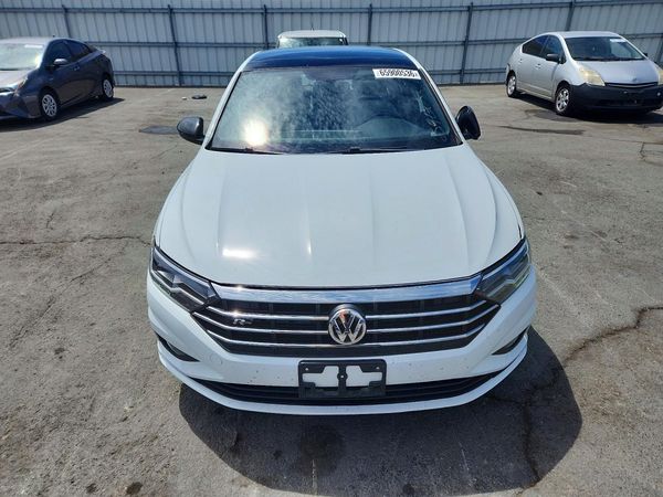 2021 VOLKSWAGEN JETTA S / SE / R-Line