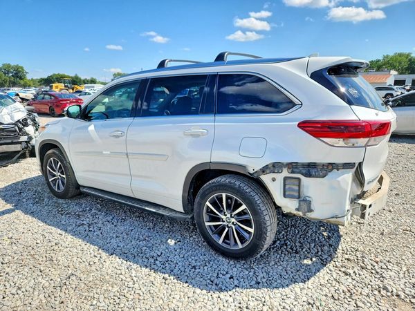 2017 TOYOTA HIGHLANDER SE/XLE