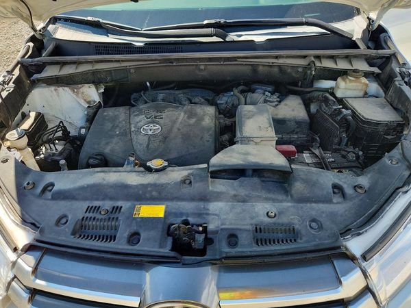 2017 TOYOTA HIGHLANDER SE/XLE